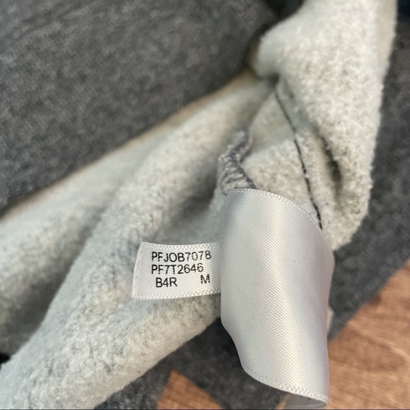 Calvin Klein Performance Logo Sleeve Sweater Gray - Picture 5 of 5